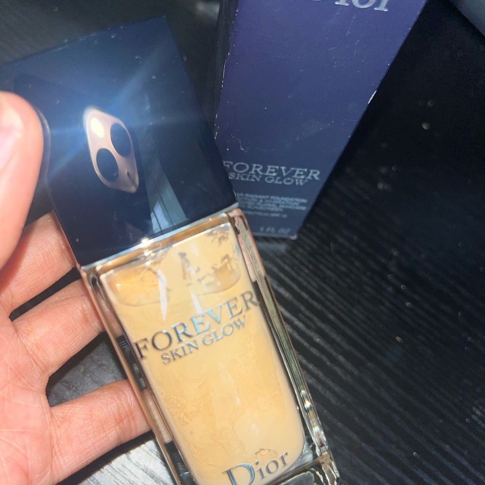 Dior Forever Skin Glow Foundation - 3WO - Picture 2 of 5